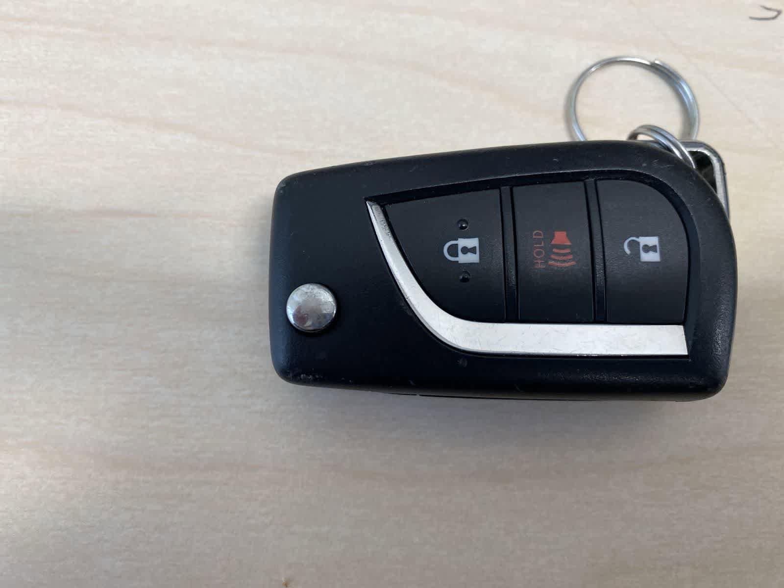 Thumbnail: 2023 Toyota RAV4 - 31