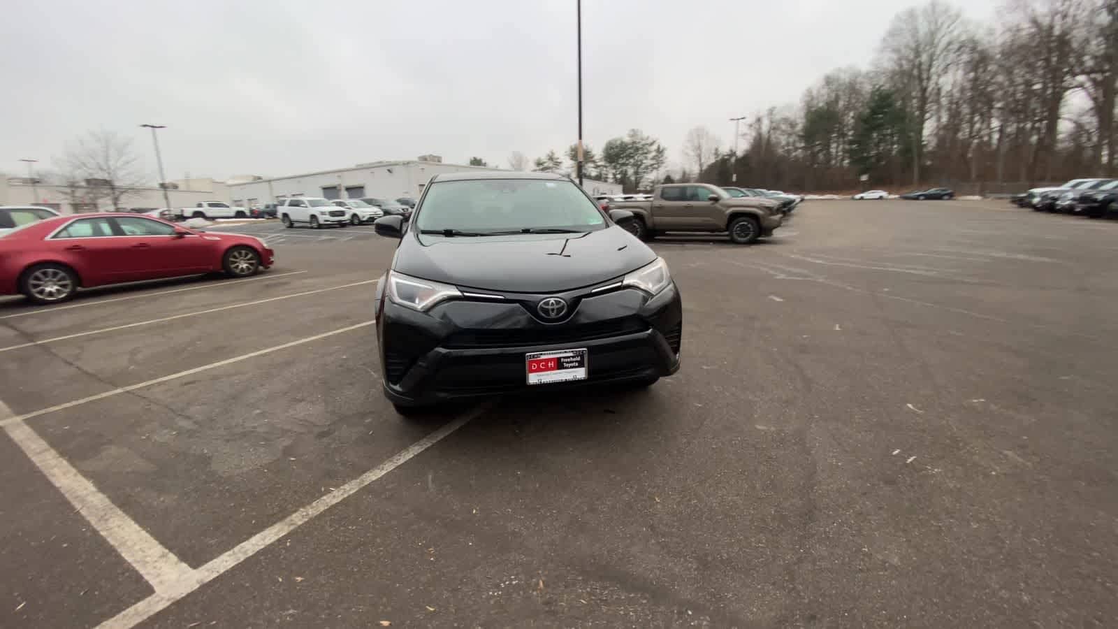 Thumbnail: 2018 Toyota RAV4 - 9