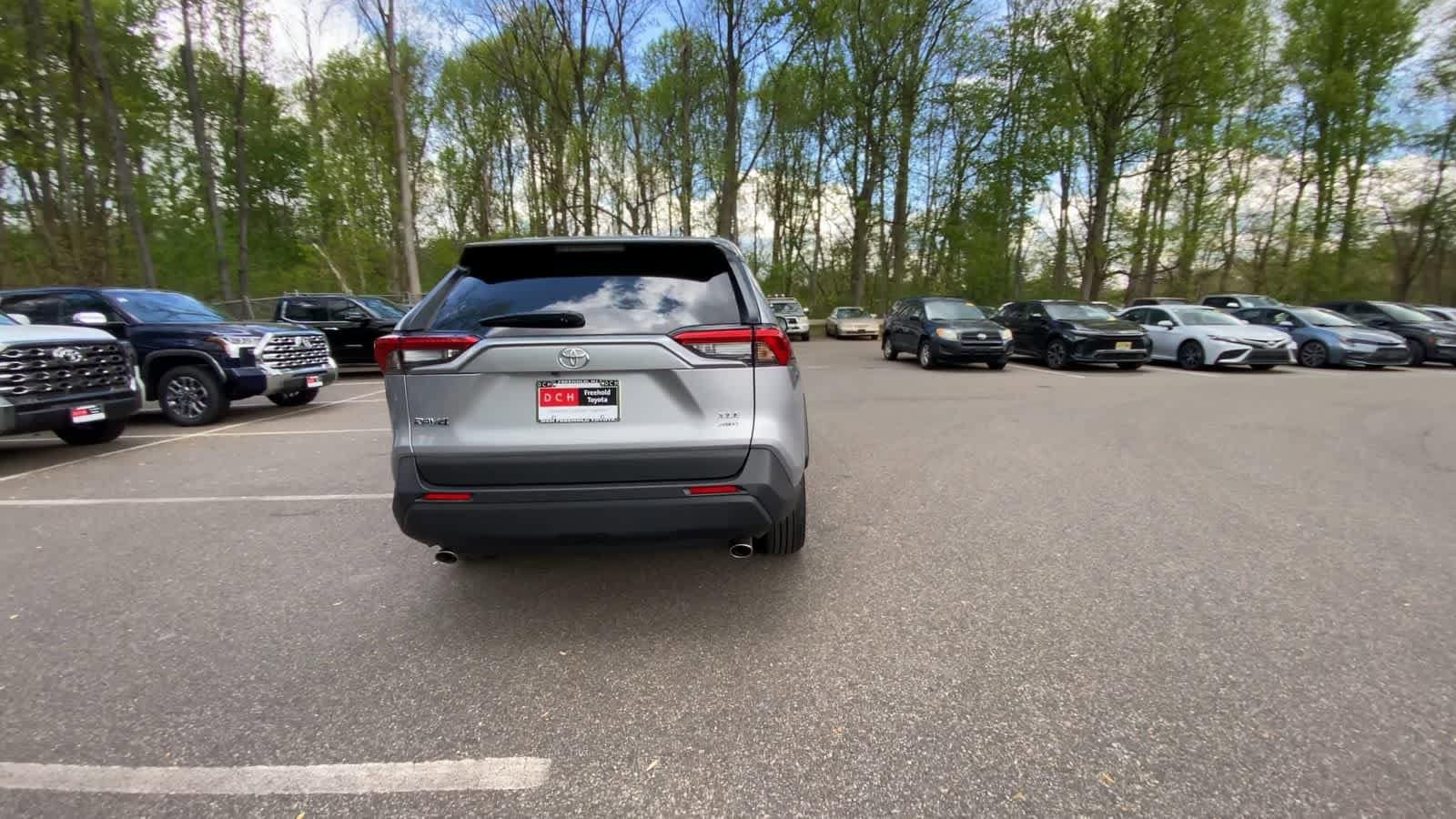 Thumbnail: 2025 Toyota RAV4 - 11
