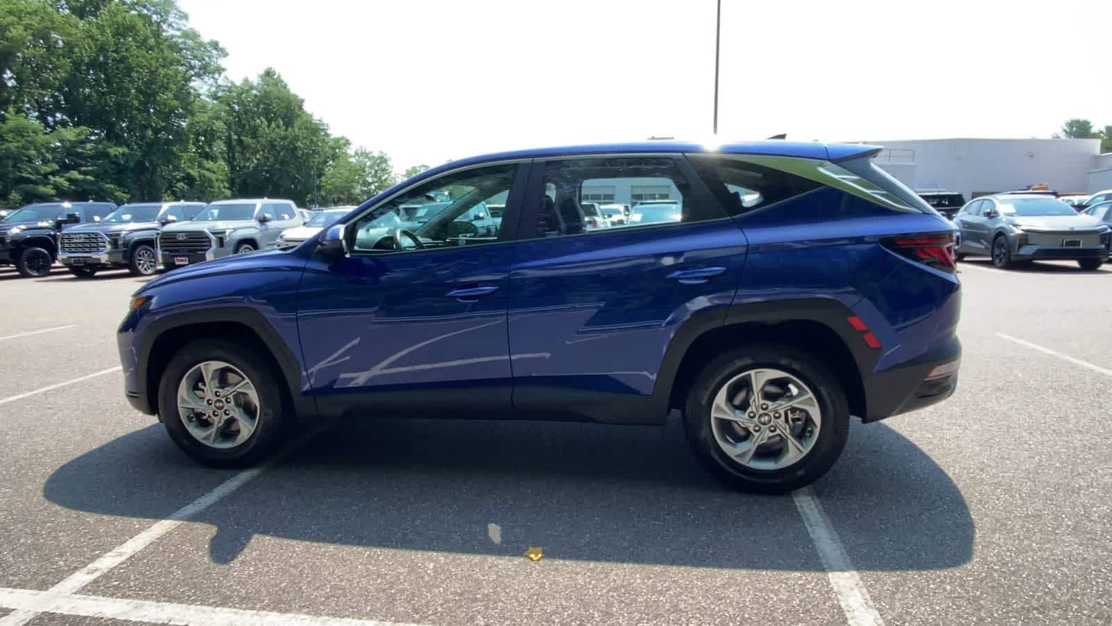 2023 Hyundai Tucson SE - Photo 8