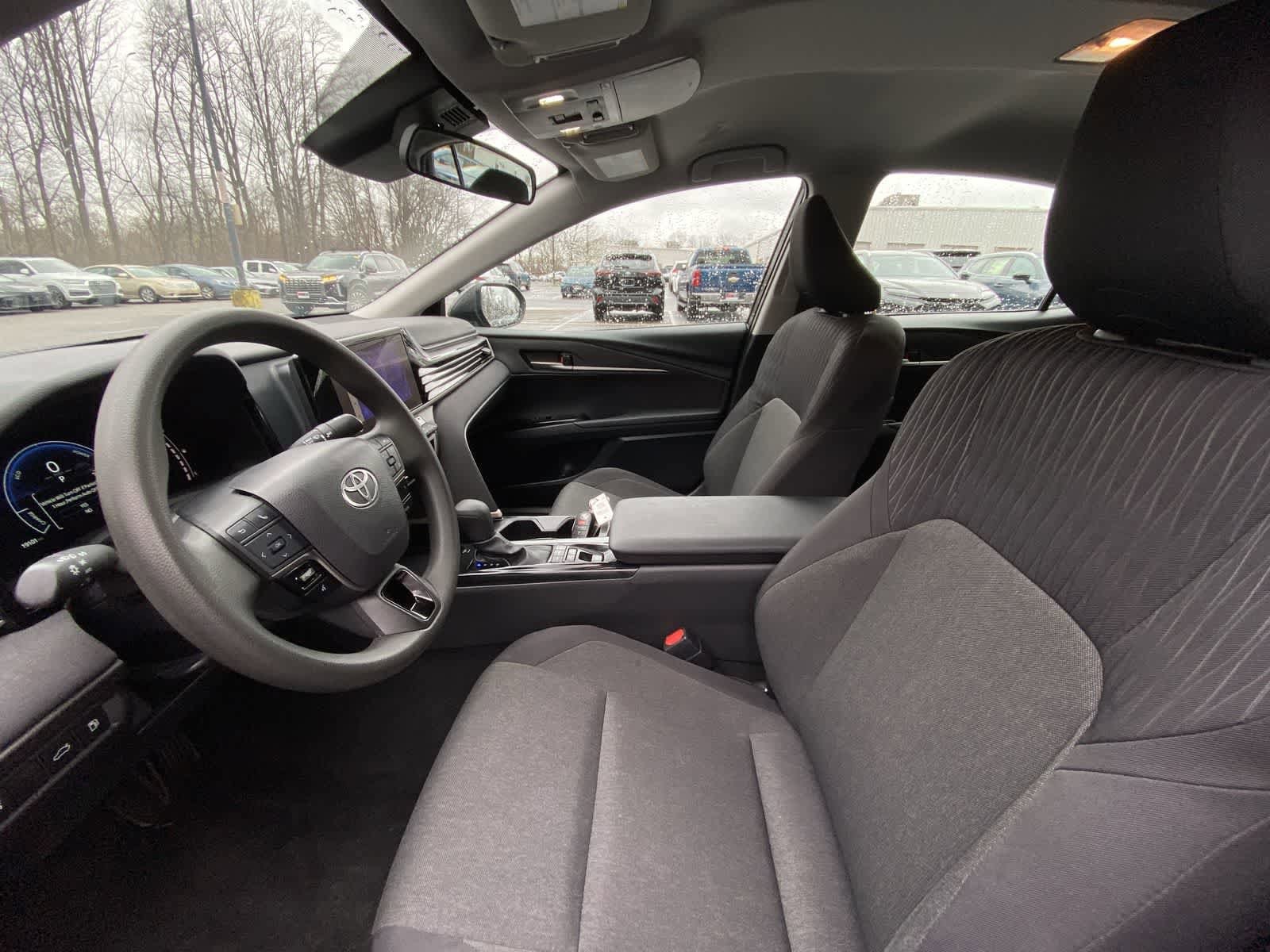 Thumbnail: 2025 Toyota Camry - 24