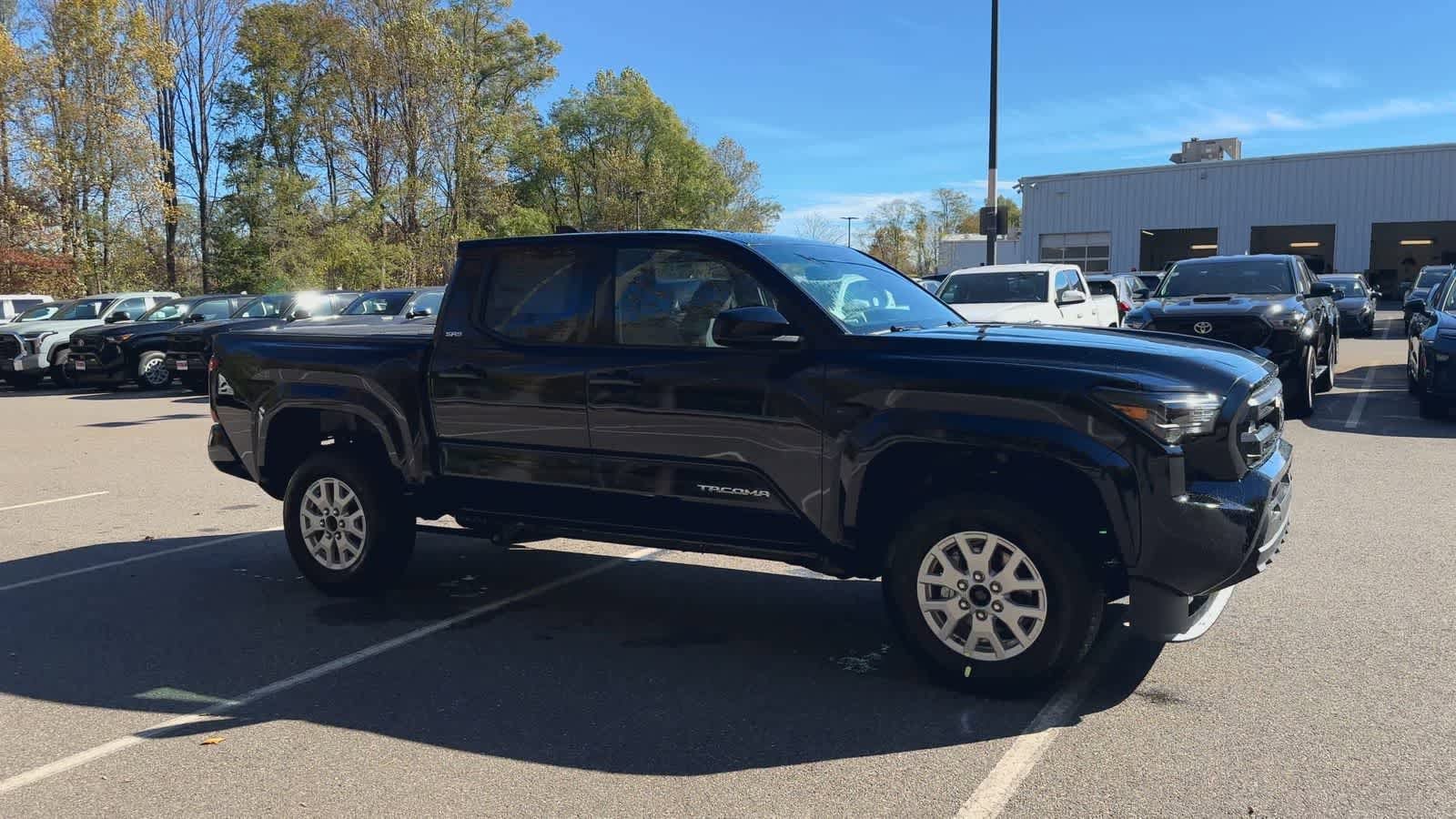 Thumbnail: 2025 Toyota Tacoma - 2