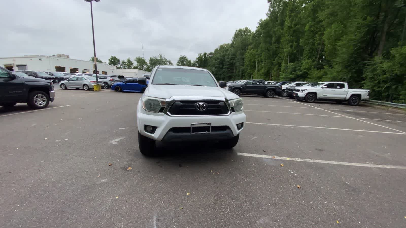 Thumbnail: 2013 Toyota Tacoma - 3