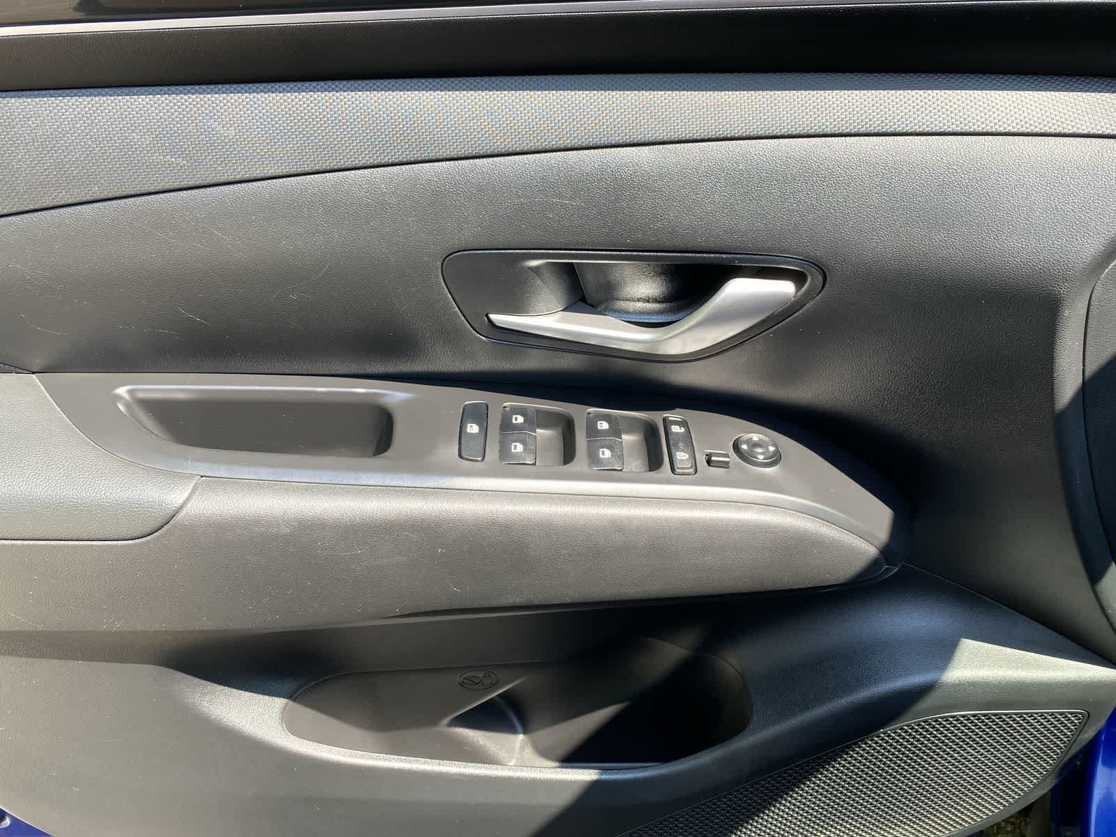 2023 Hyundai Tucson SE - Photo 18