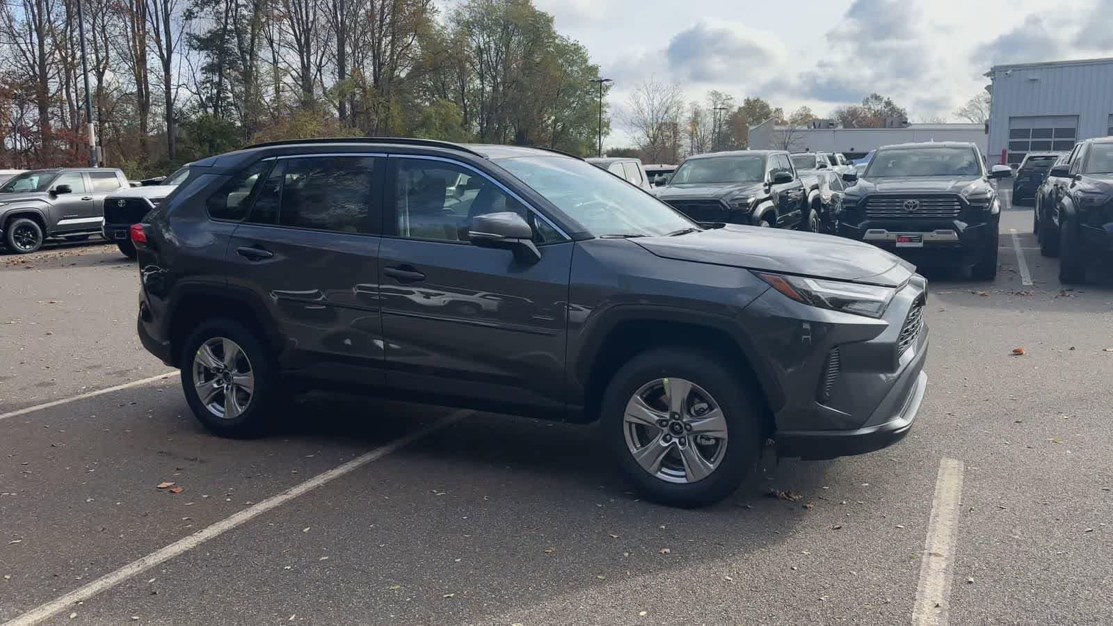 Thumbnail: 2025 Toyota RAV4 - 2