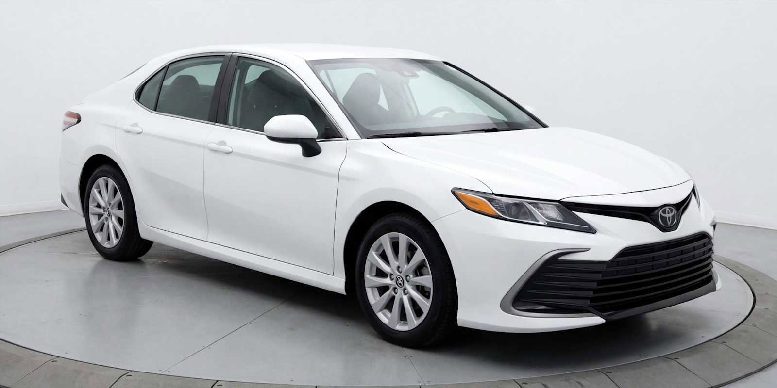 Thumbnail: 2023 Toyota Camry - 3