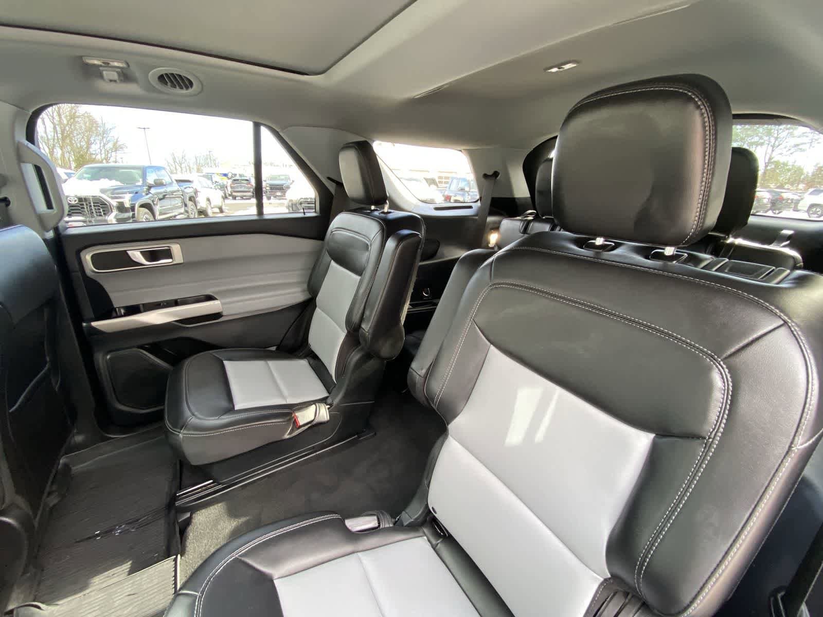 Thumbnail: 2023 Ford Explorer - 31