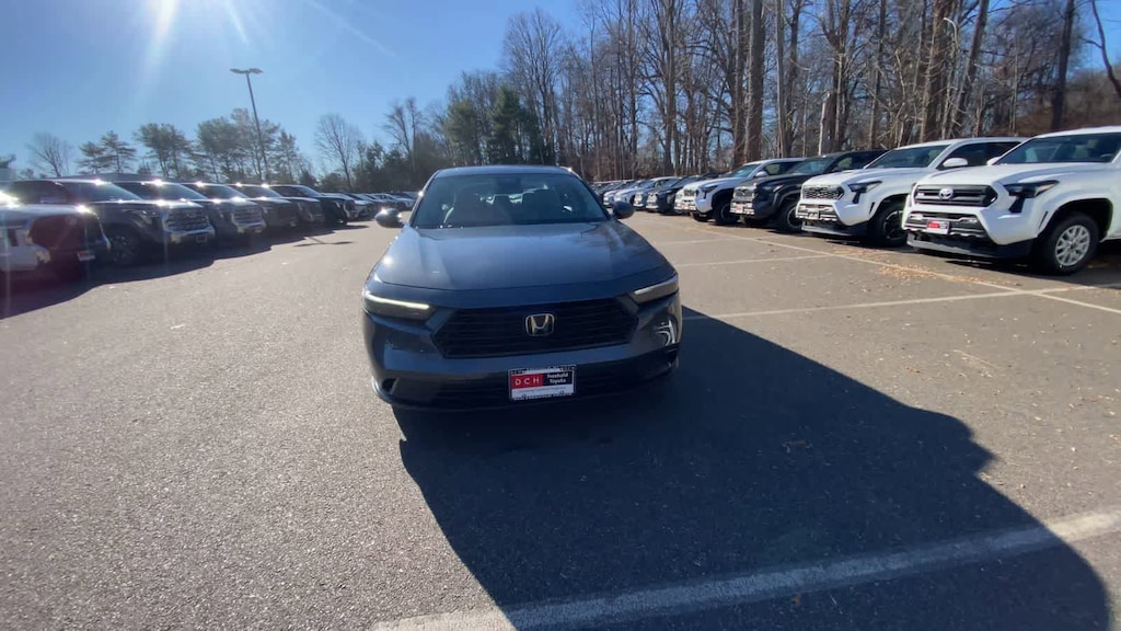 Used 2024 Honda Accord EX Sedan
