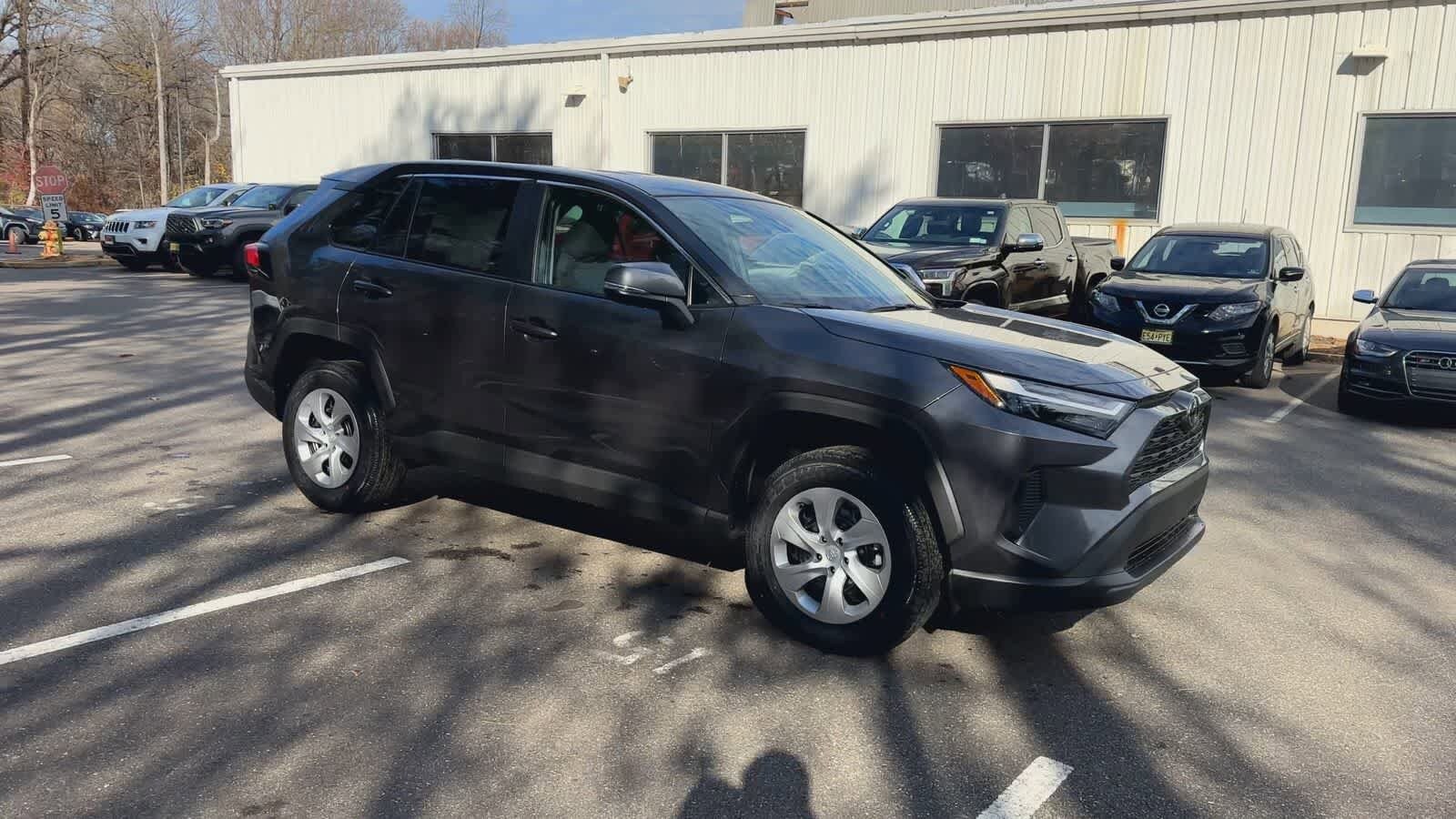 2025 Toyota RAV4 LE photo 2