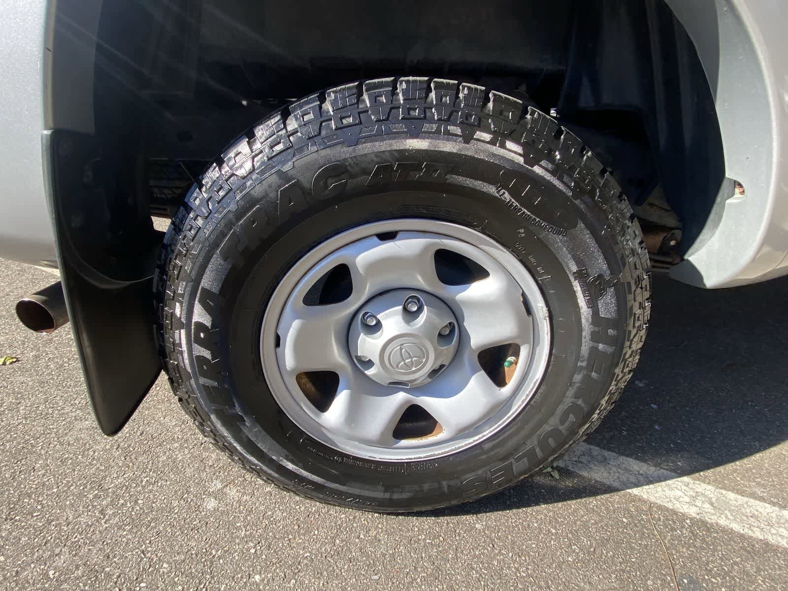 Thumbnail: 2009 Toyota Tacoma - 12
