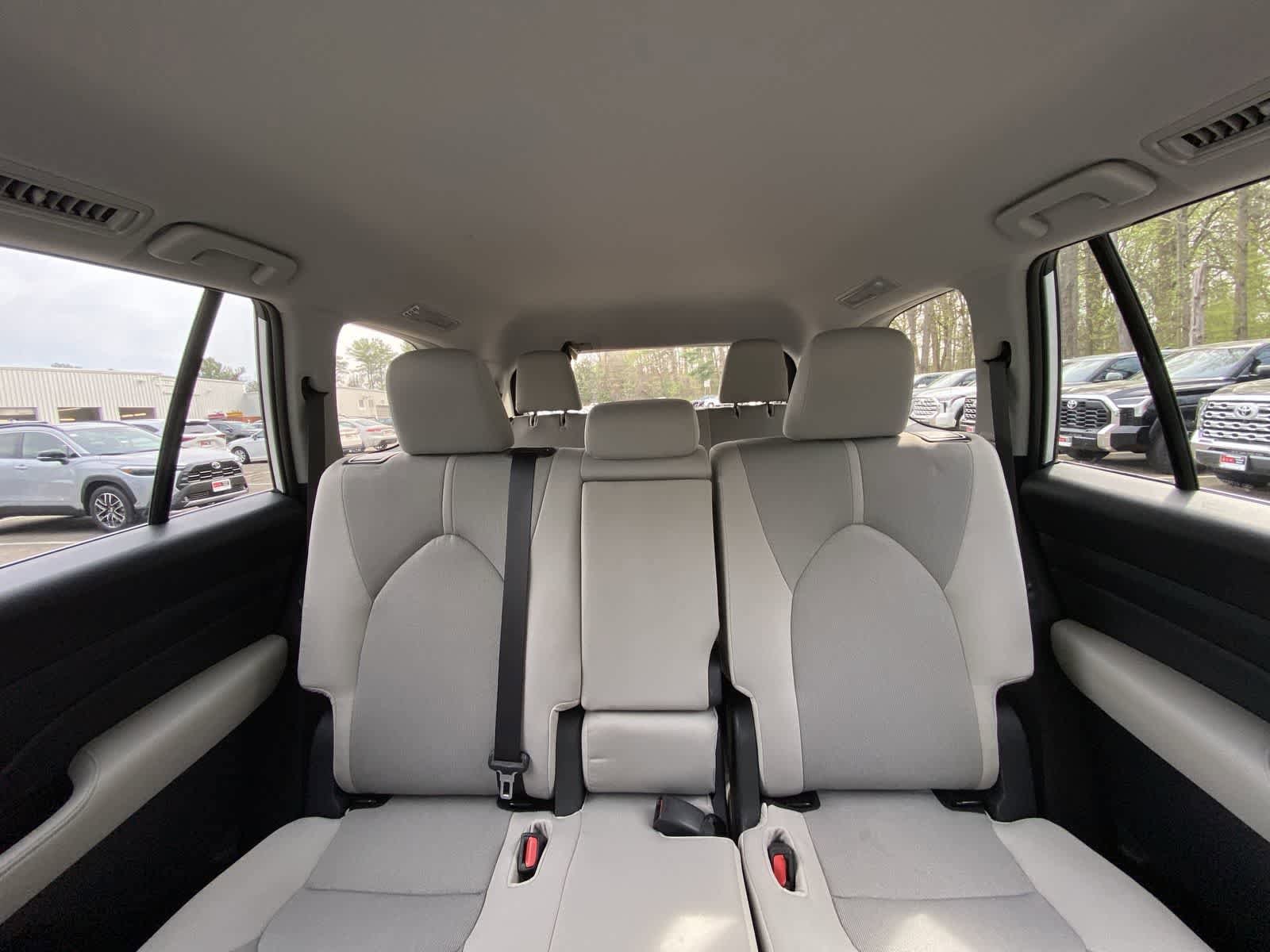 Thumbnail: 2025 Toyota Grand Highlander - 28