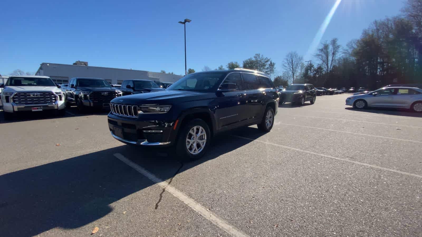 Thumbnail: 2021 Jeep Grand Cherokee L - 11