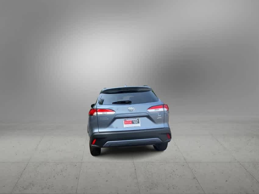 2024 Toyota Corolla Cross LE 7