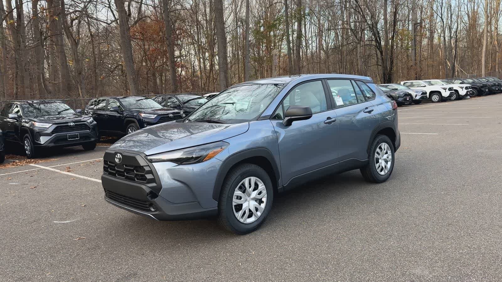 2026 Toyota Corolla Cross L photo 4