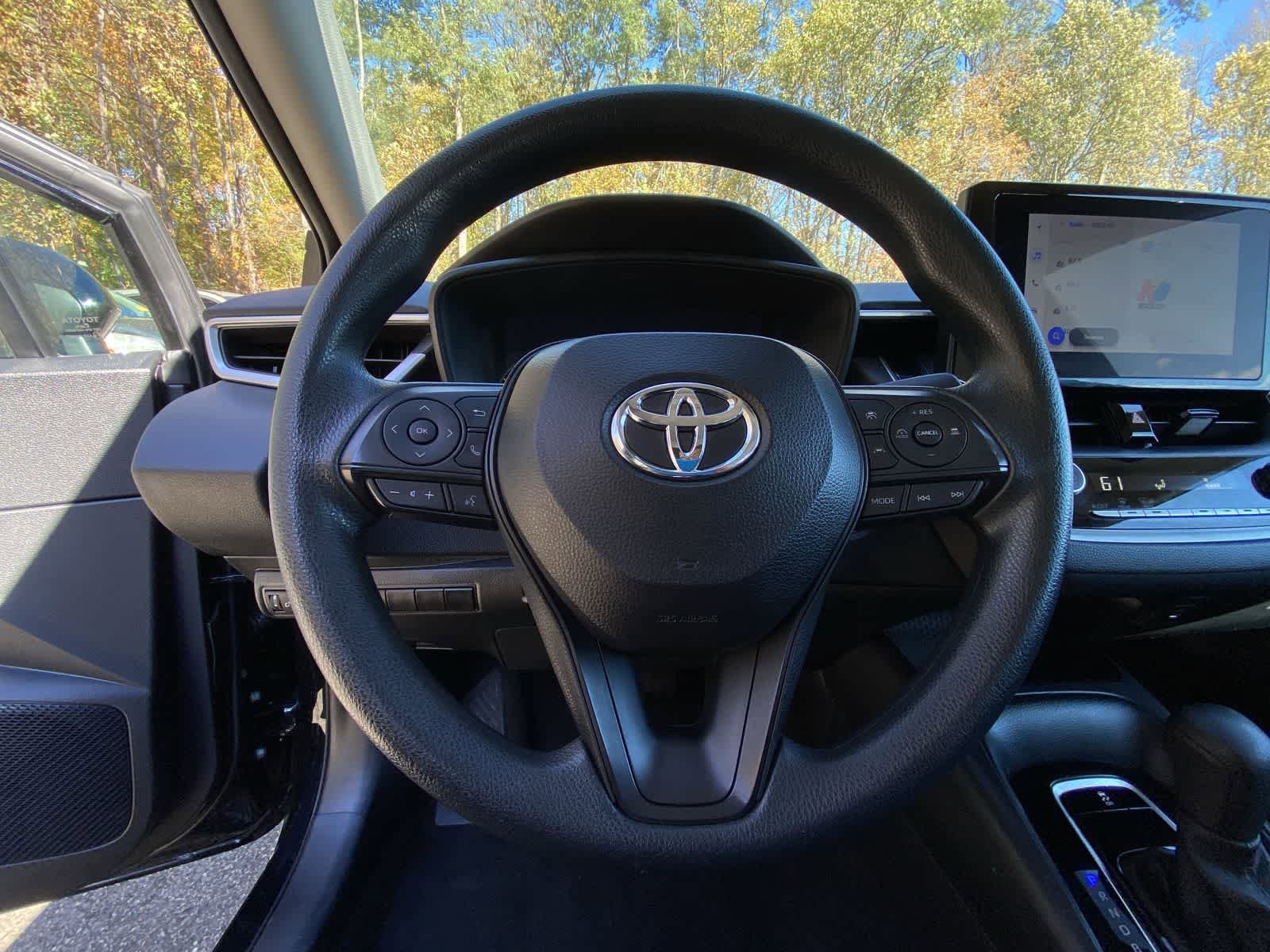 Thumbnail: 2023 Toyota Corolla - 25