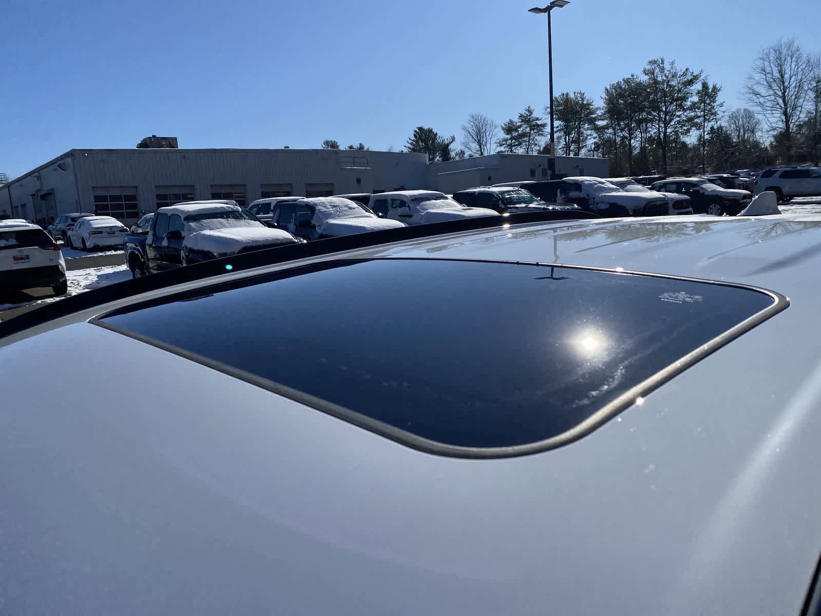 Thumbnail: 2025 Toyota RAV4 - 15