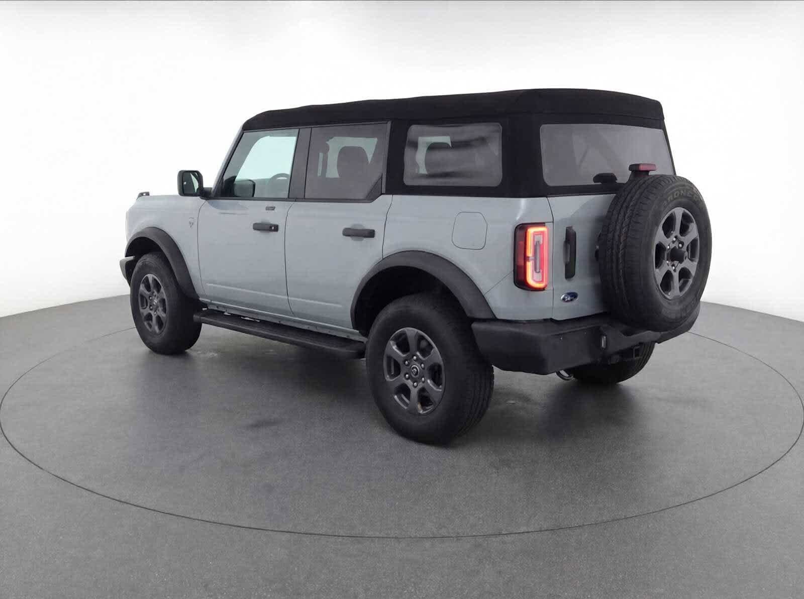 Thumbnail: 2021 Ford Bronco - 4