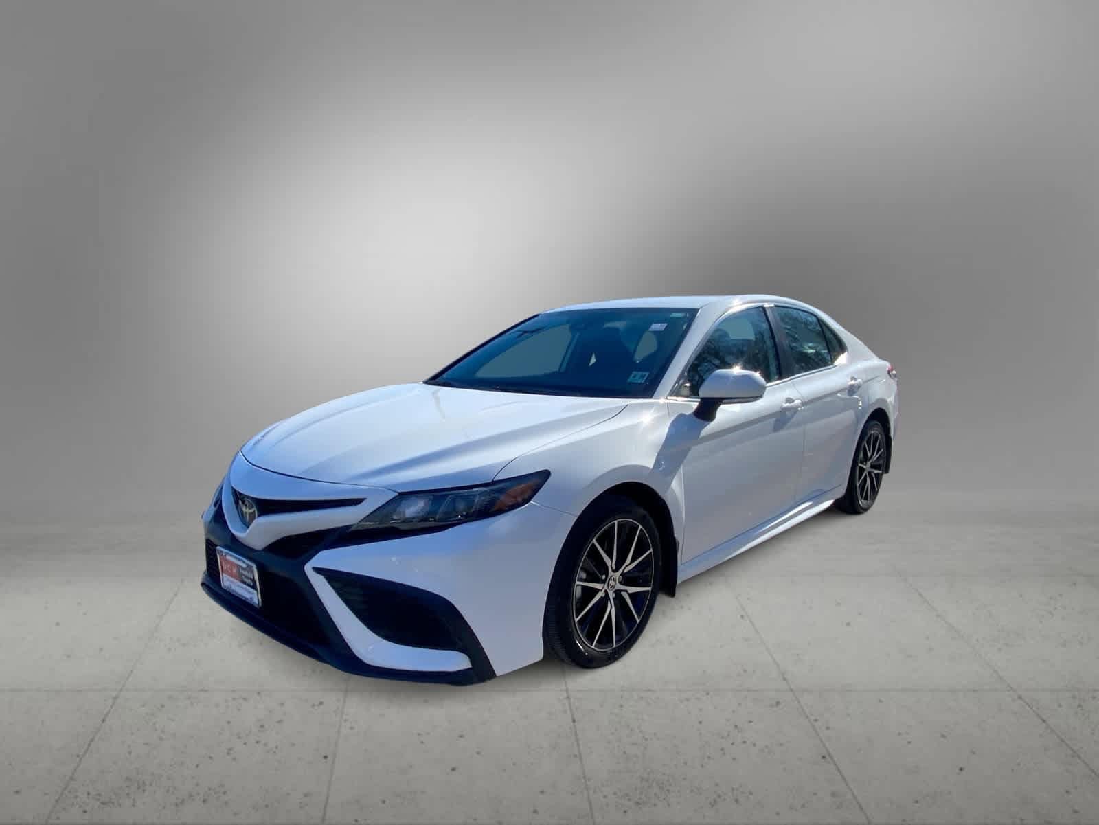 Thumbnail: 2023 Toyota Camry - 9