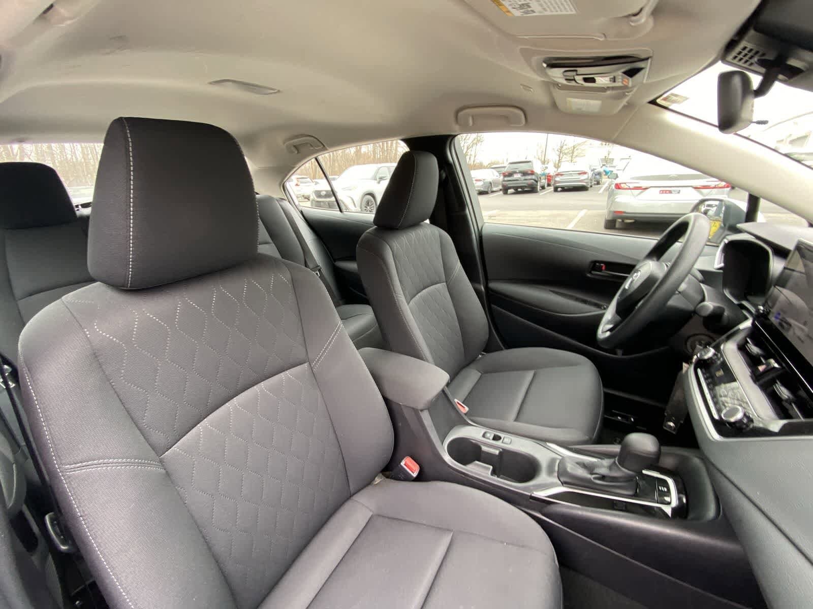 Thumbnail: 2025 Toyota Corolla - 25