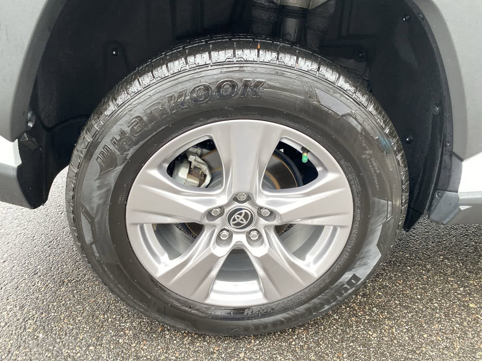 Thumbnail: 2023 Toyota RAV4 - 16