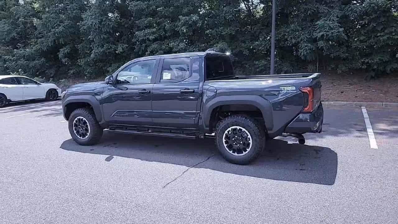 Thumbnail: 2025 Toyota Tacoma - 6