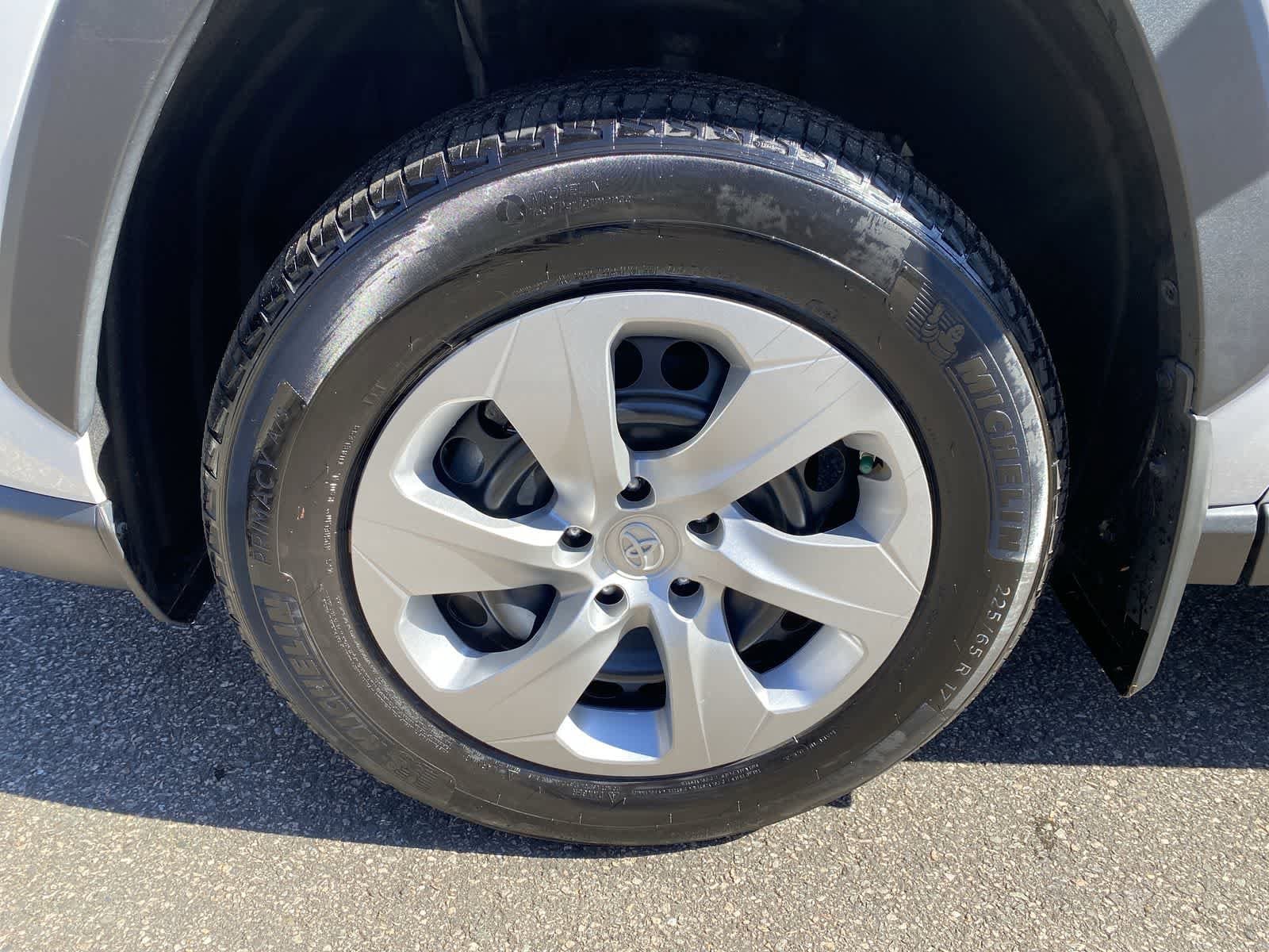 Thumbnail: 2023 Toyota RAV4 - 14