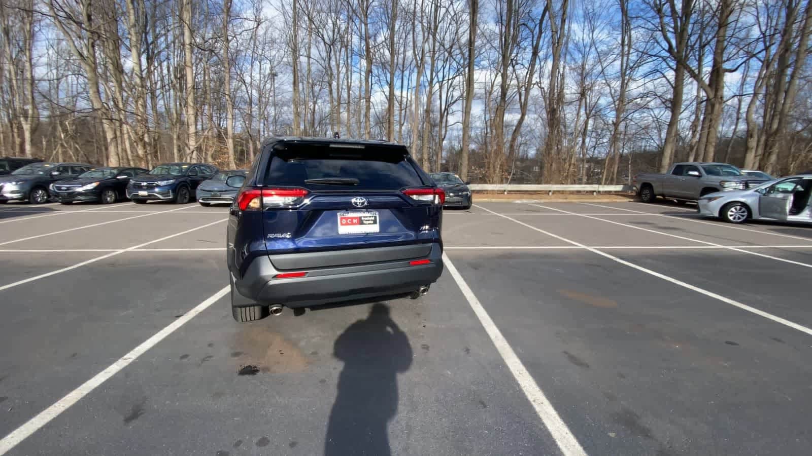 Thumbnail: 2025 Toyota RAV4 - 8