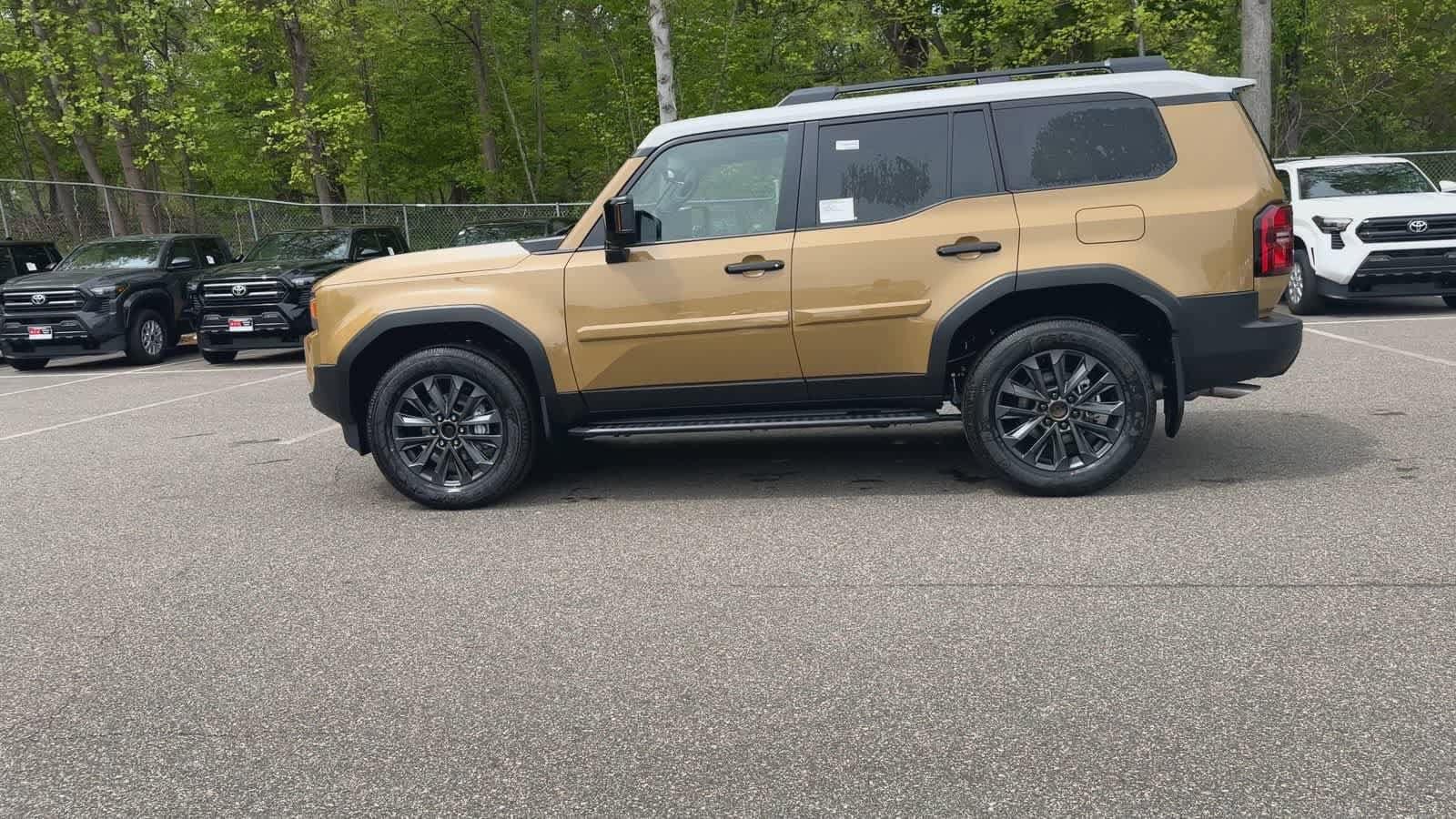Thumbnail: 2026 Toyota Land Cruiser - 10