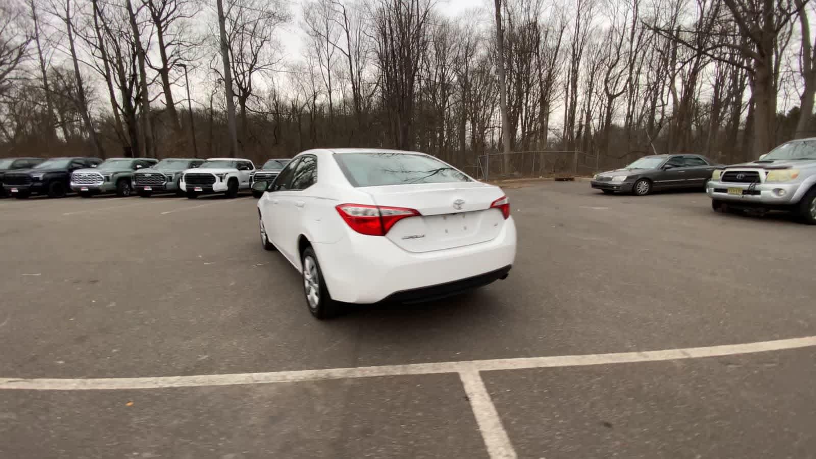 Thumbnail: 2015 Toyota Corolla - 13