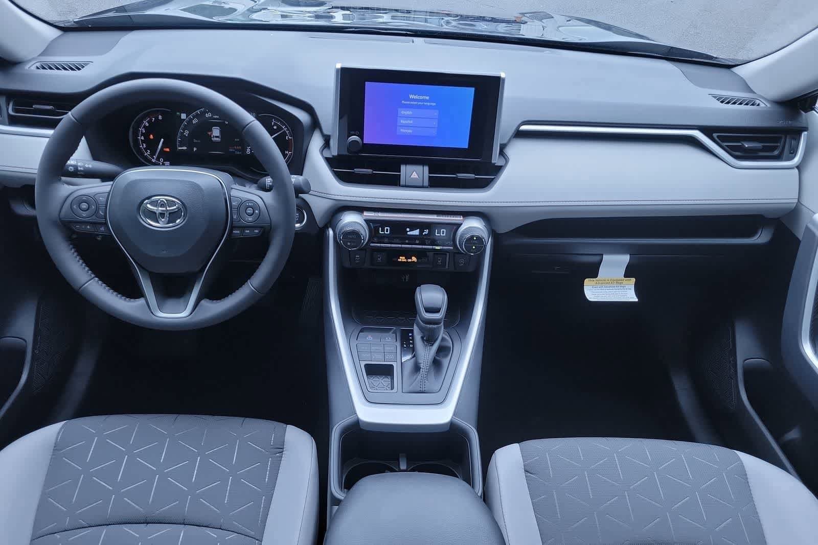 Thumbnail: 2025 Toyota RAV4 - 32