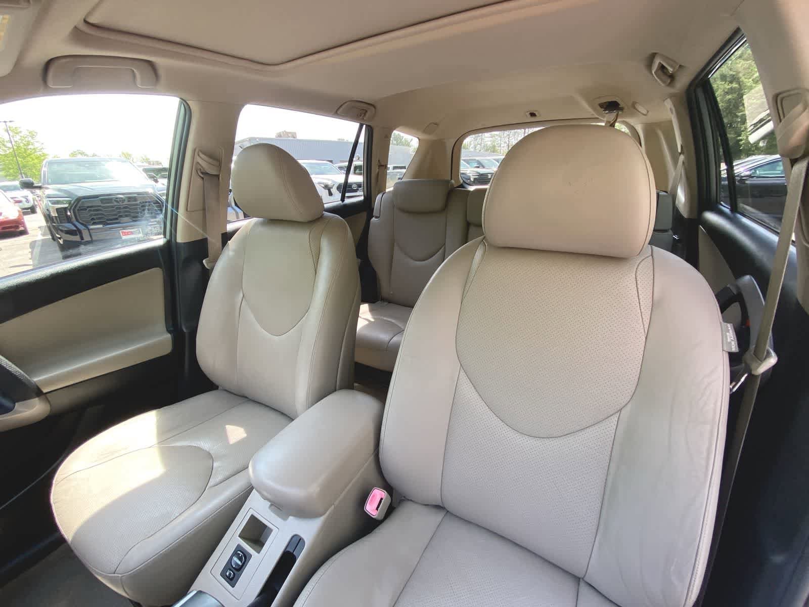 2008 Toyota RAV4 Limited 18