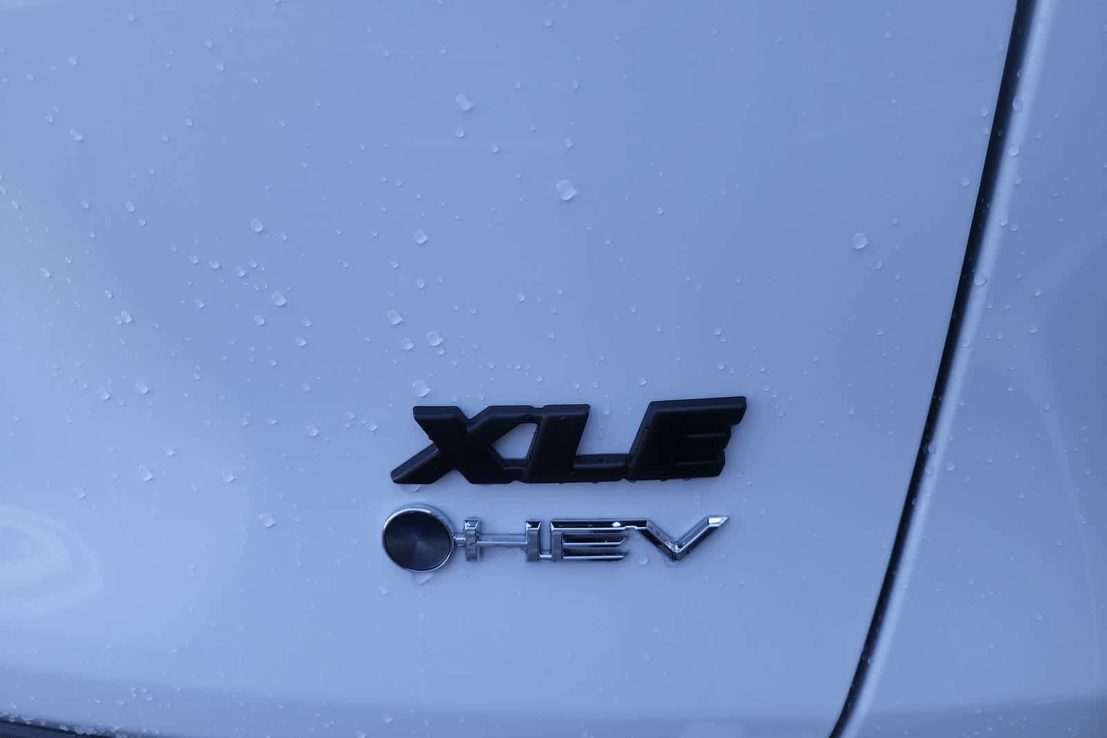 Thumbnail: 2025 Toyota RAV4 - 18