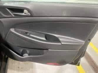 Thumbnail: 2016 Hyundai Tucson - 15