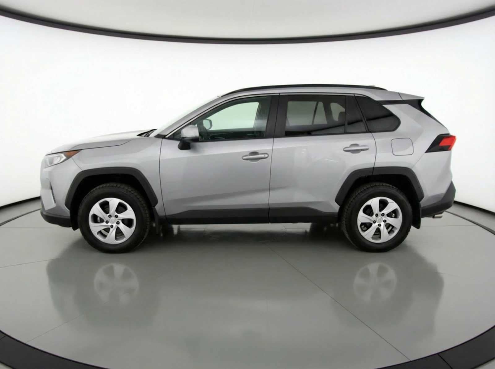 Thumbnail: 2021 Toyota RAV4 - 6