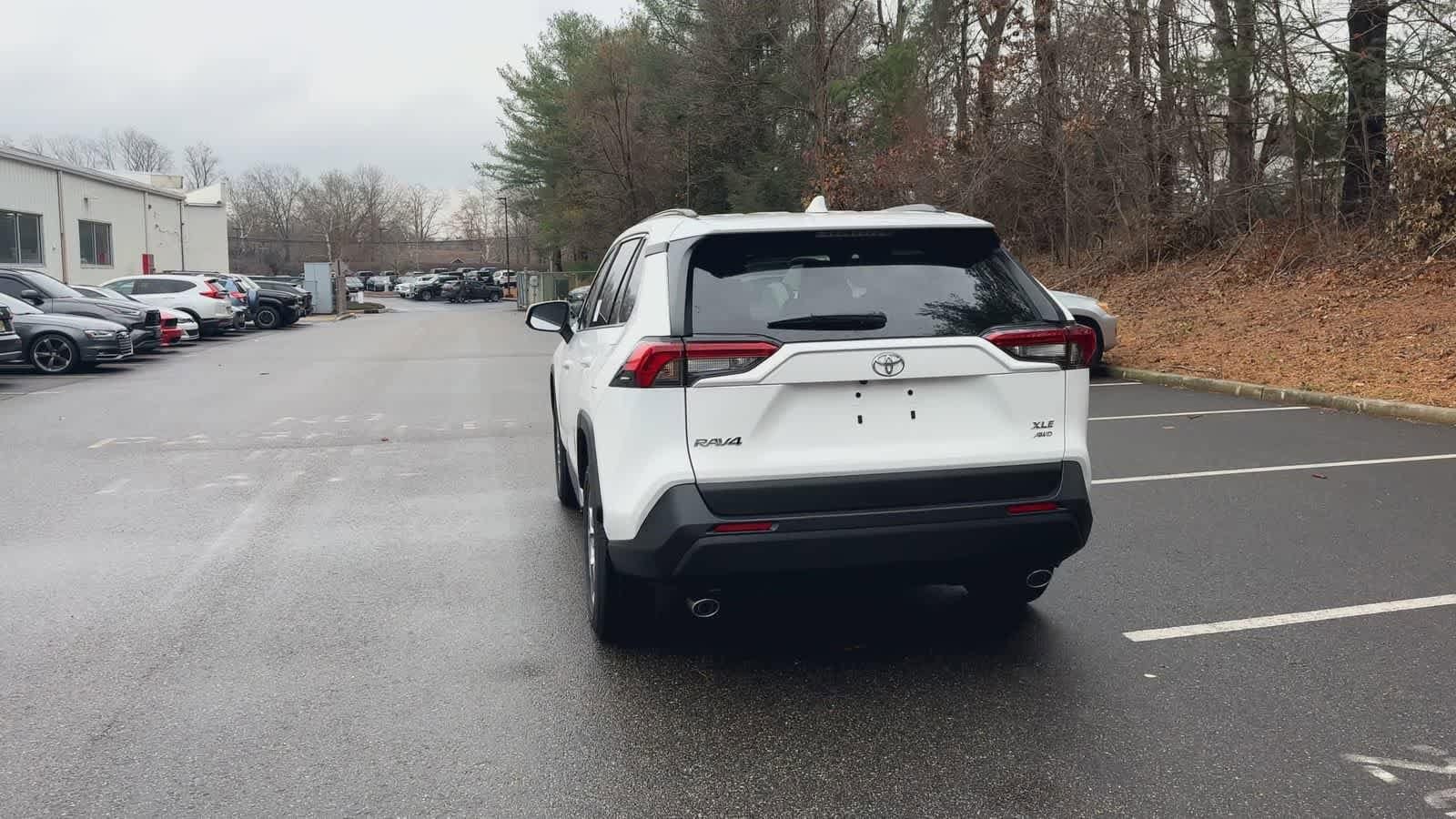 Thumbnail: 2025 Toyota RAV4 - 7