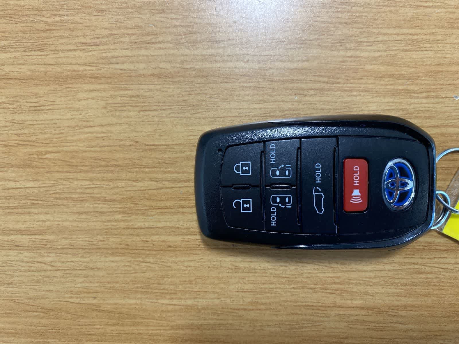 Thumbnail: 2023 Toyota Sienna - 37