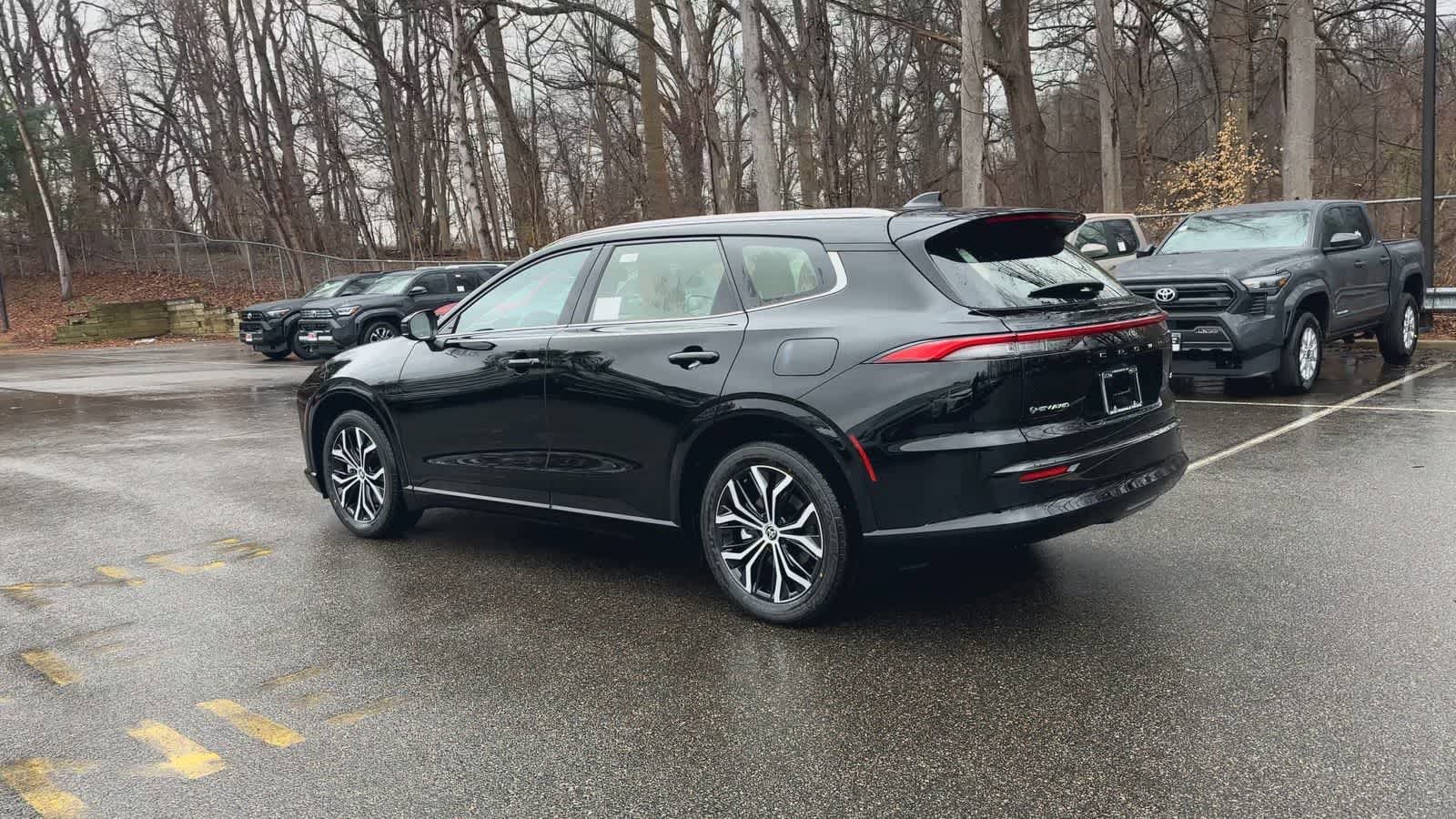 Thumbnail: 2026 Toyota Crown Signia - 6