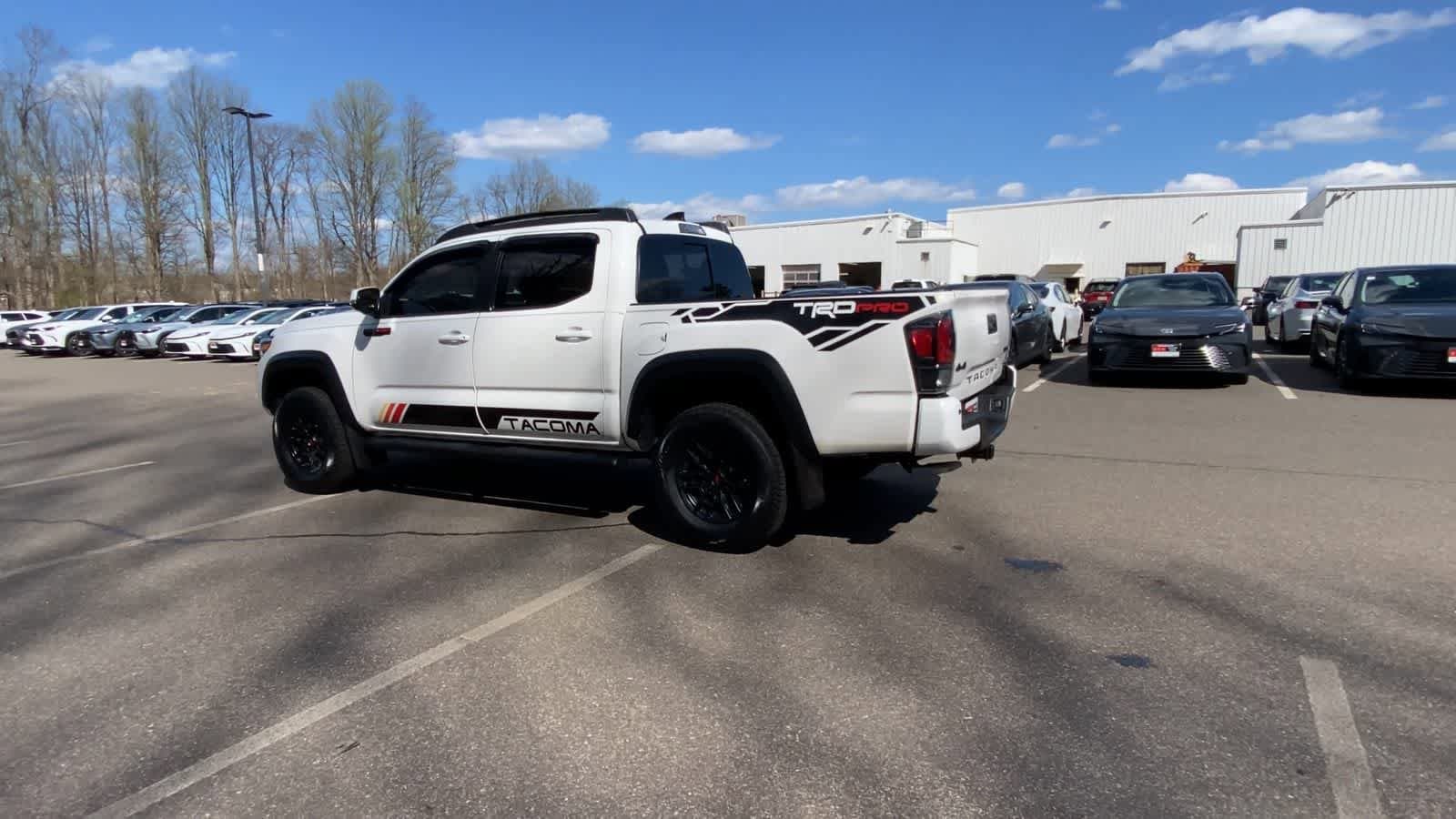 Thumbnail: 2021 Toyota Tacoma - 8