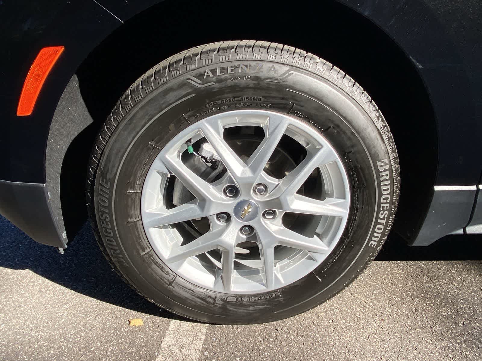 Thumbnail: 2022 Chevrolet Equinox - 11