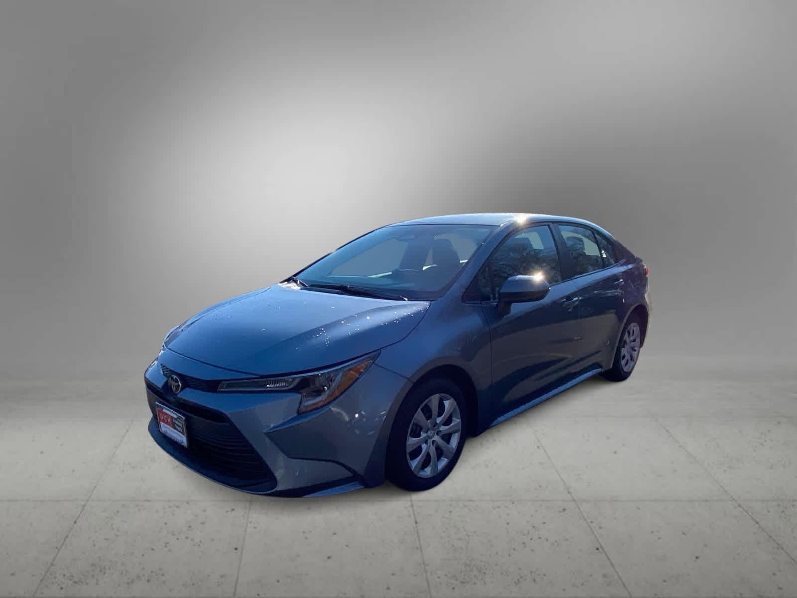 2024 Toyota Corolla LE's photo