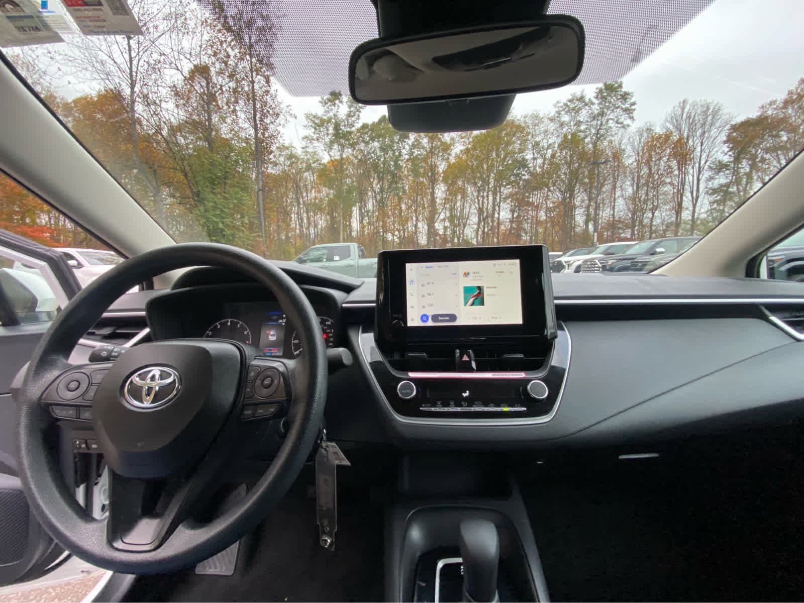 Thumbnail: 2024 Toyota Corolla - 33