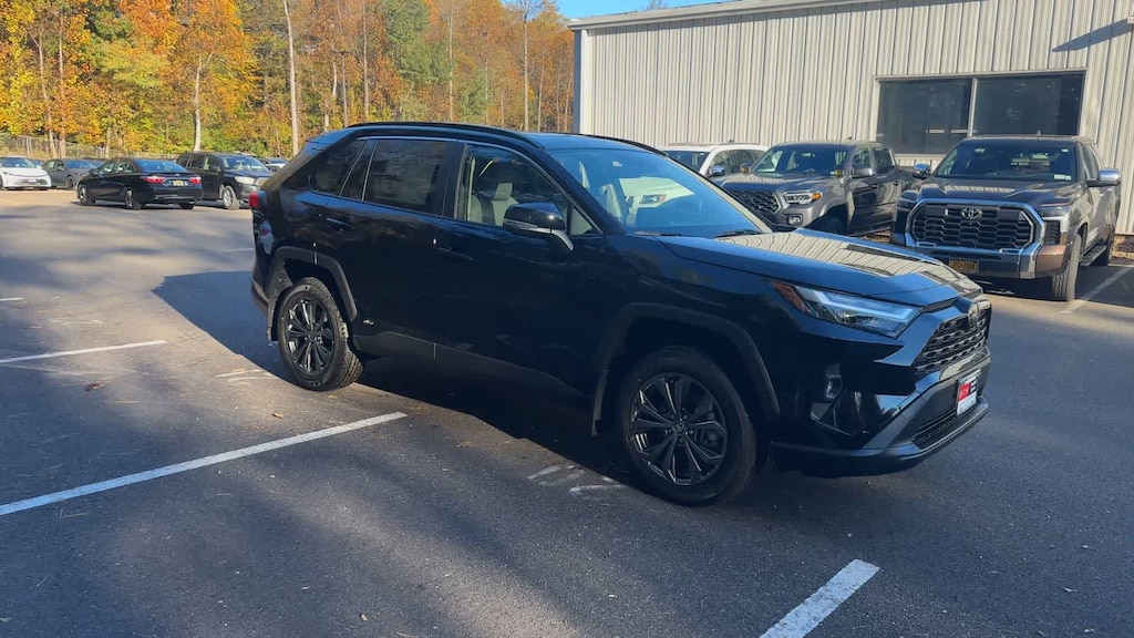 New 2025 Toyota RAV4 Hybrid XLE Premium SUV