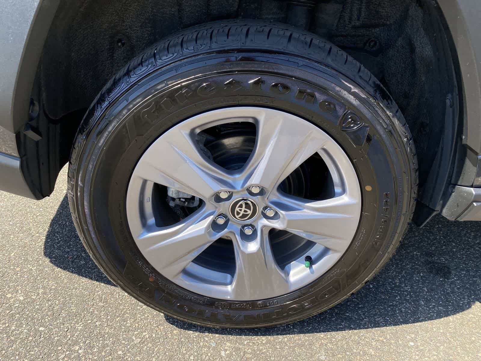 Thumbnail: 2025 Toyota RAV4 - 16