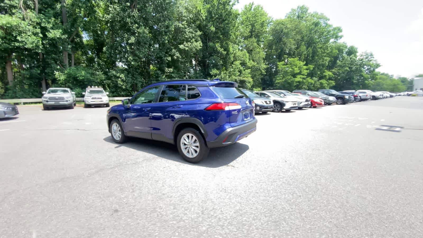Thumbnail: 2022 Toyota Corolla Cross - 6