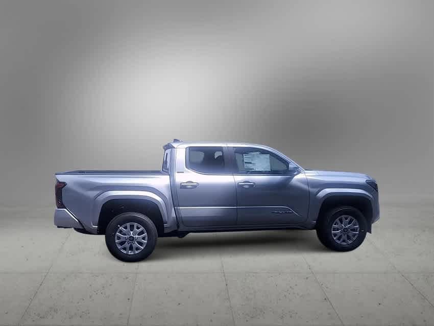 2025 Toyota Tacoma SR5 9