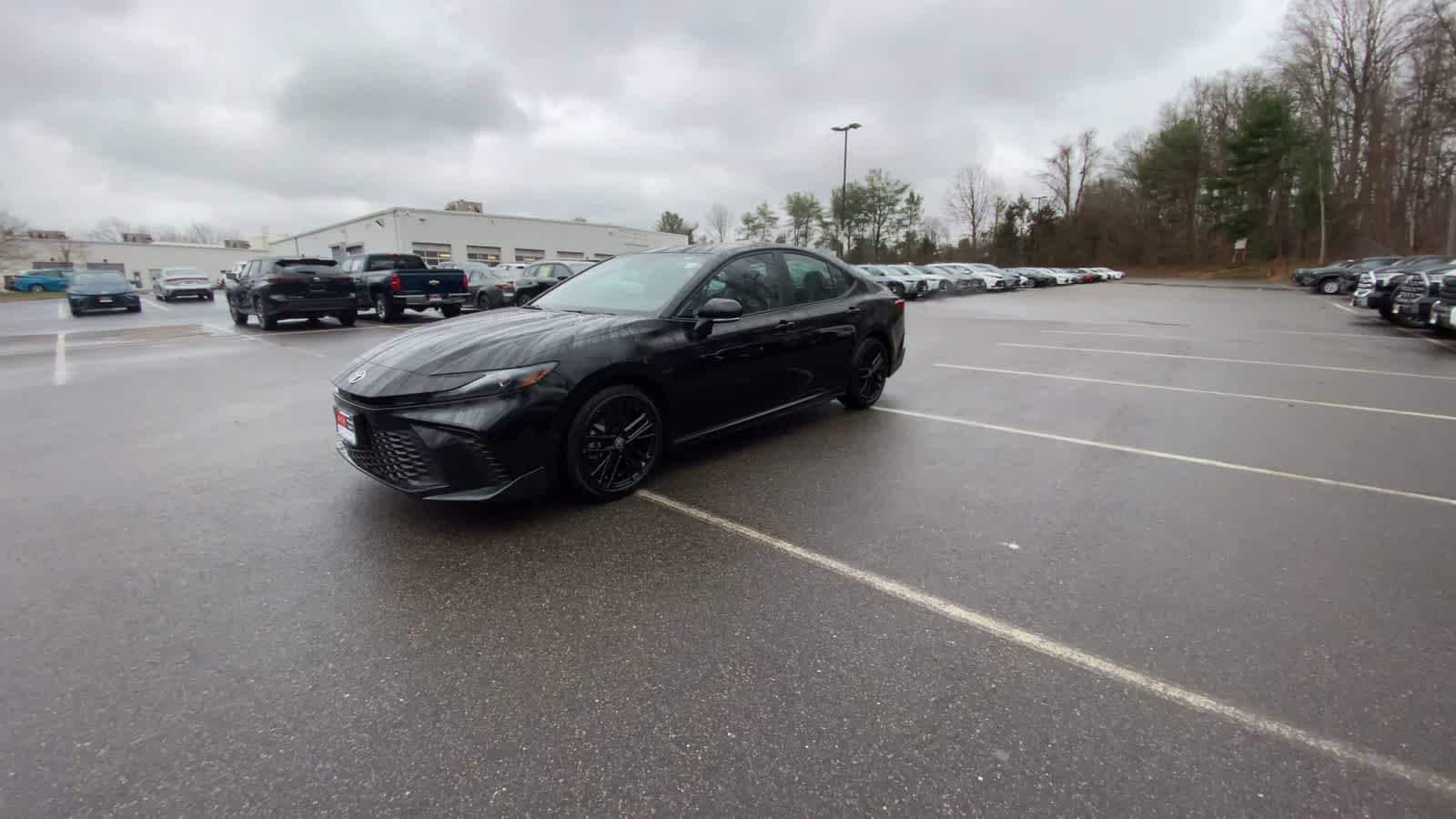 Thumbnail: 2025 Toyota Camry - 10