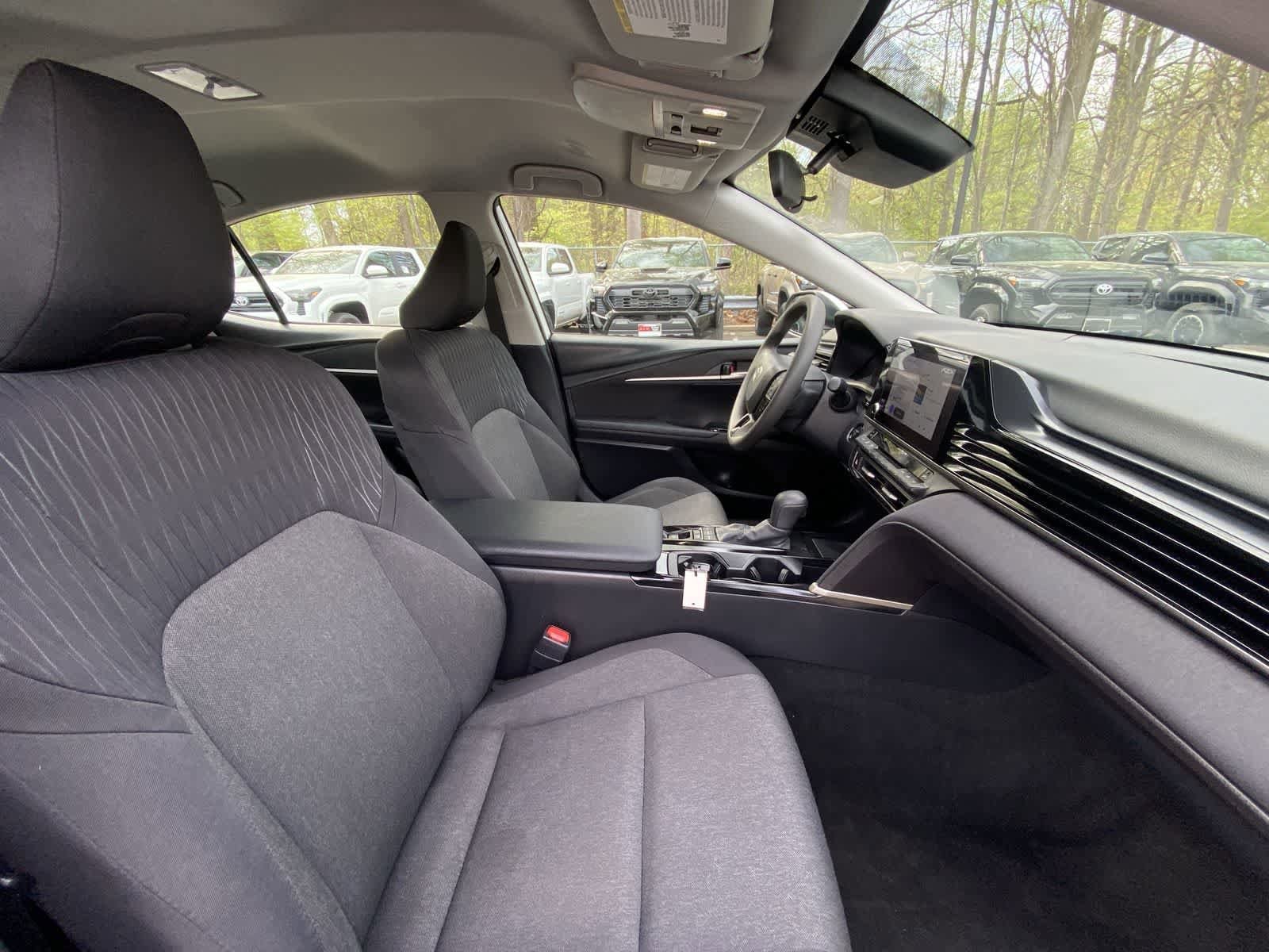 Thumbnail: 2025 Toyota Camry - 24