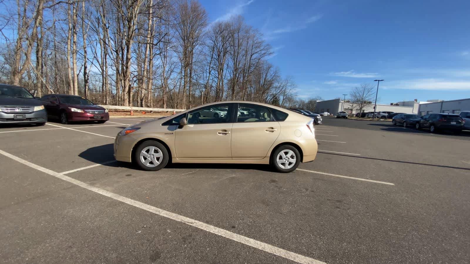 Thumbnail: 2011 Toyota Prius - 9