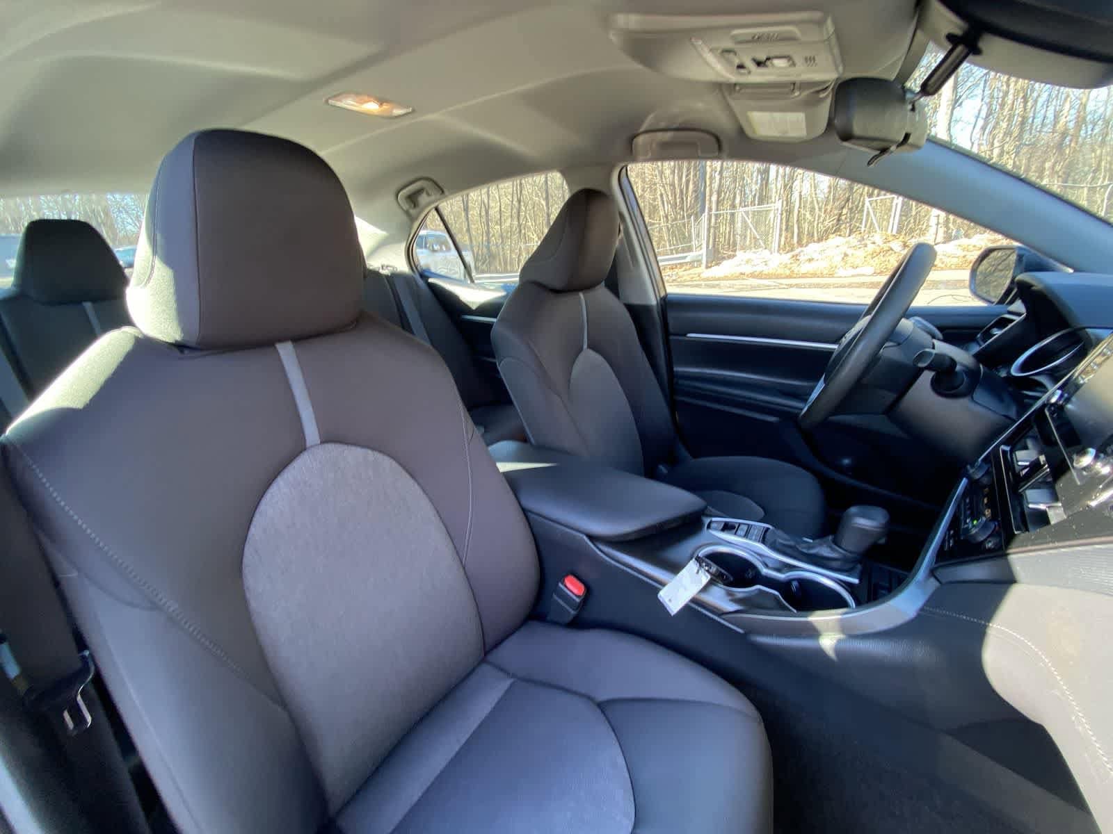 Thumbnail: 2021 Toyota Camry - 24