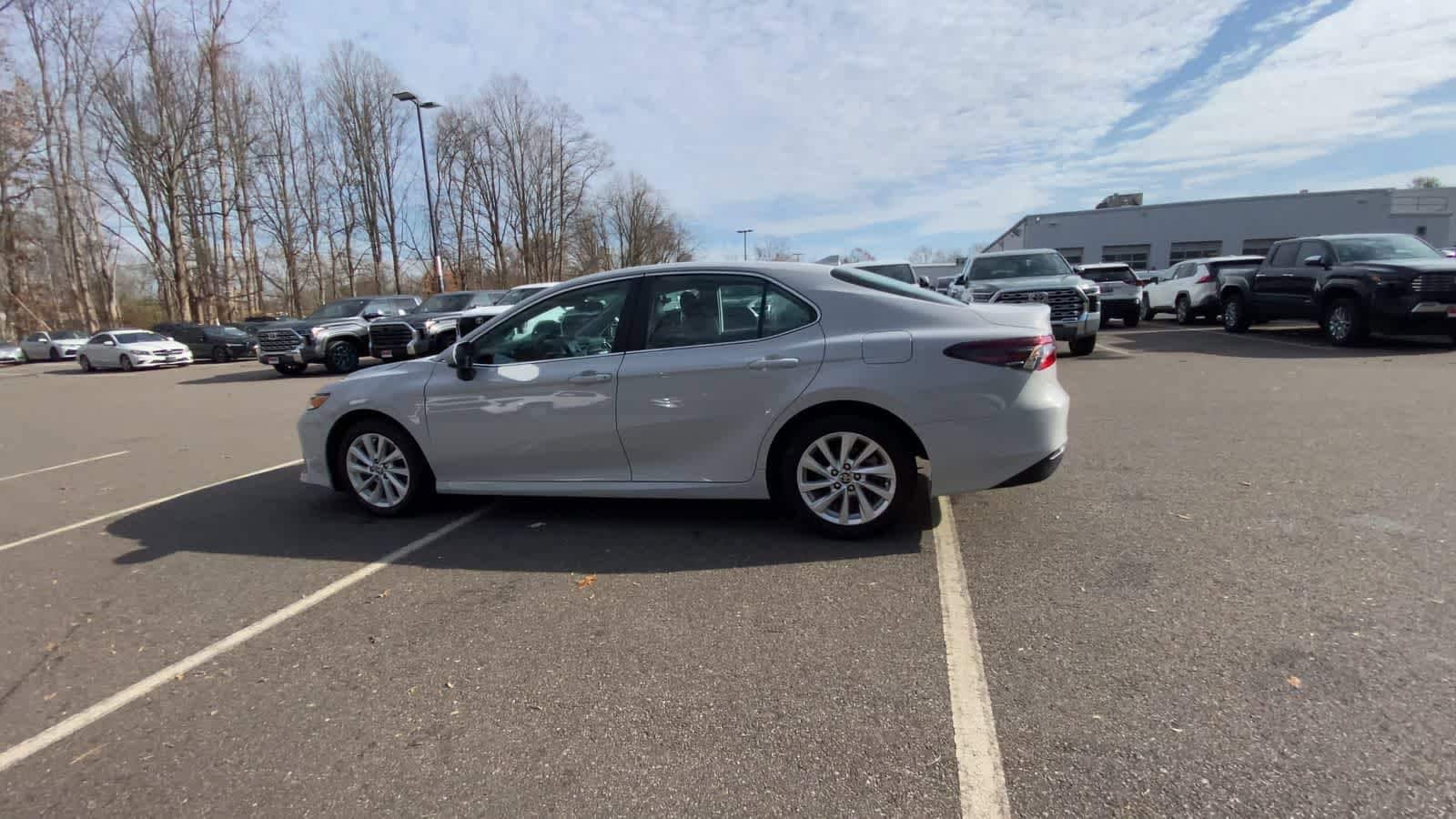 Thumbnail: 2023 Toyota Camry - 13